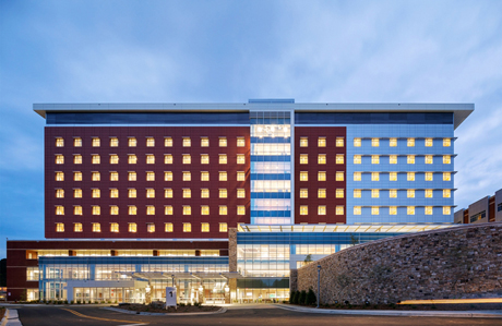 经典！美国百年医院新建综合大楼，设计风格简约隽永
